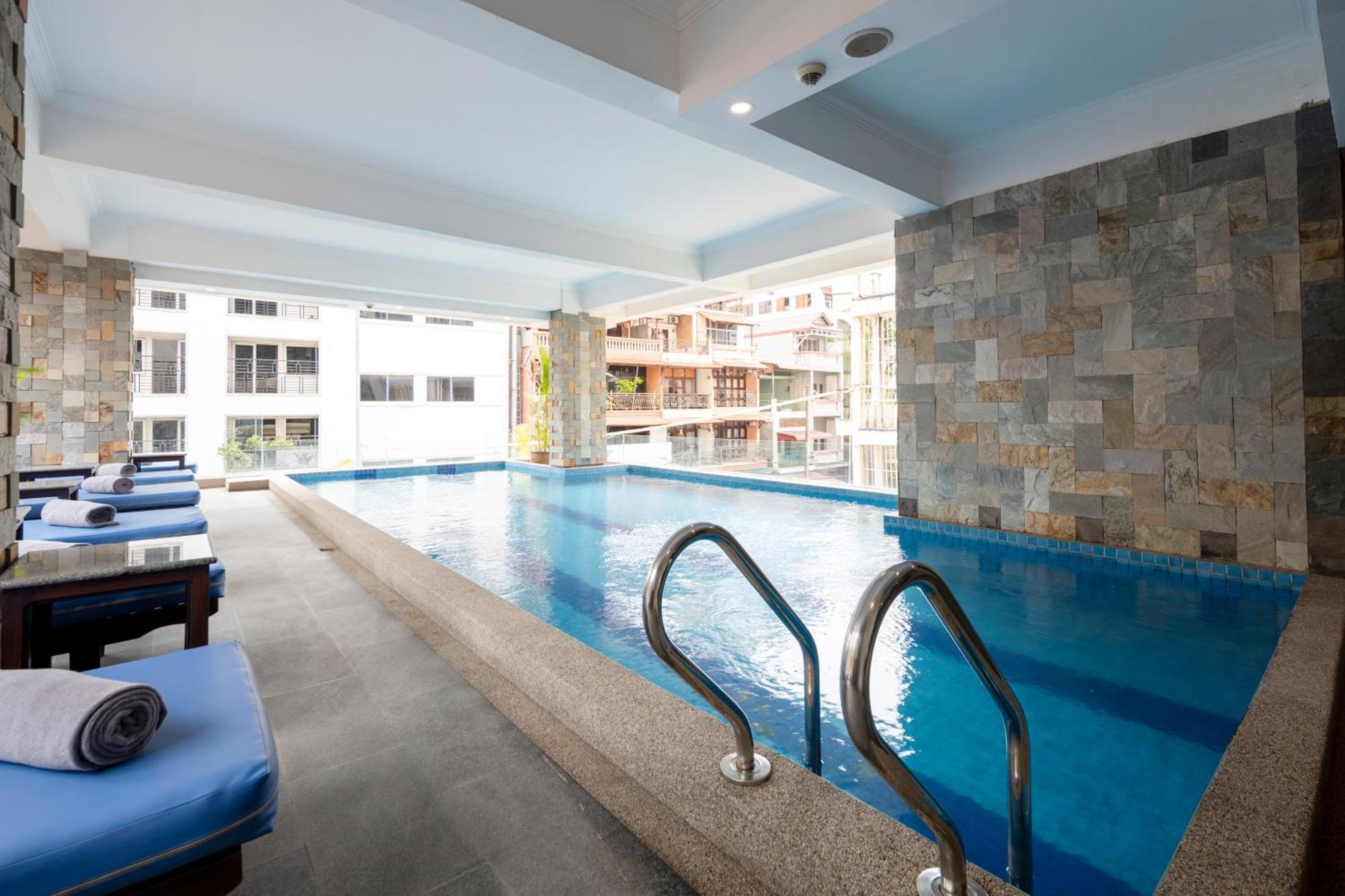 Arison Hotel Phnom Pen Exterior foto