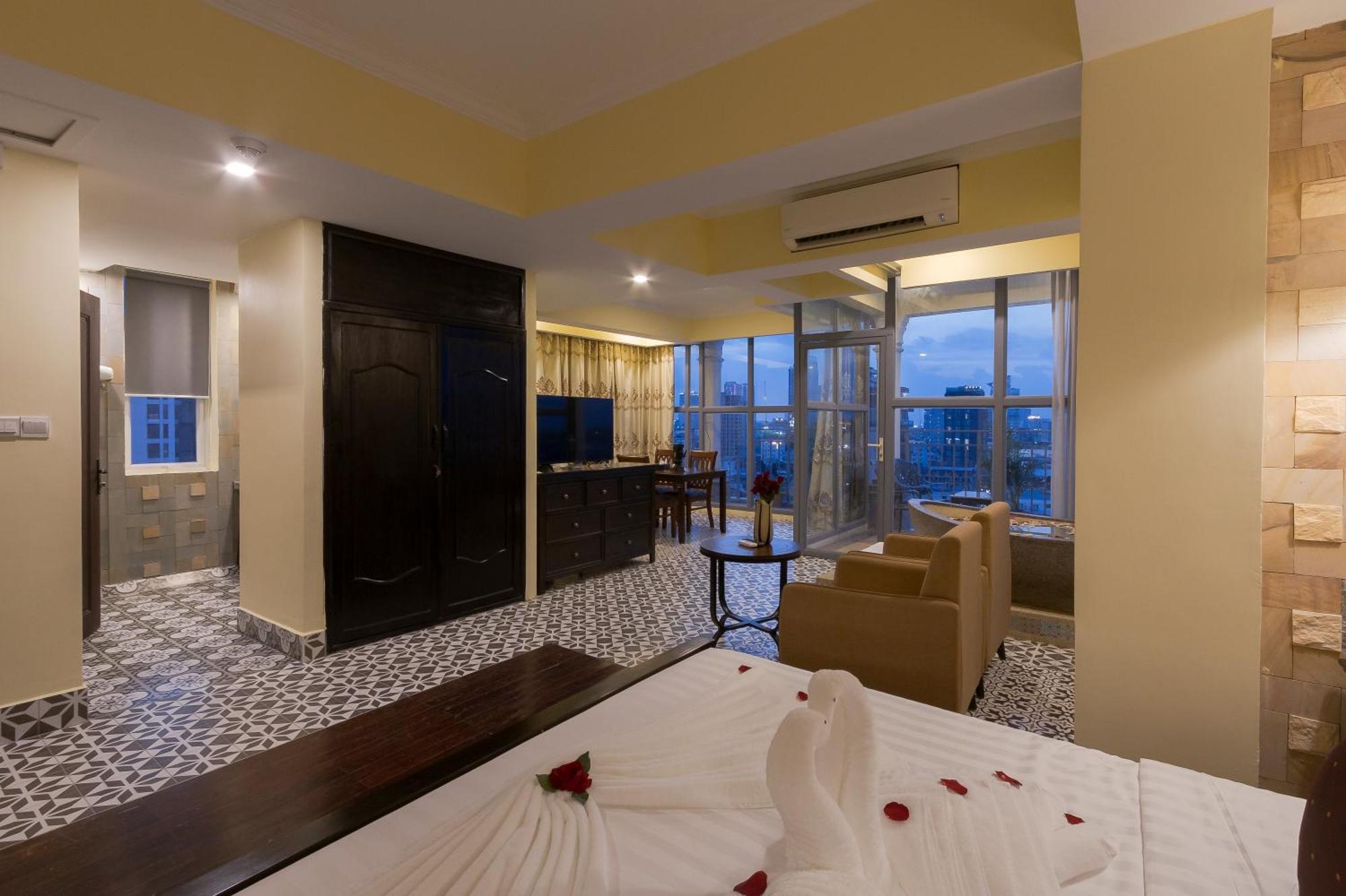Arison Hotel Phnom Pen Exterior foto