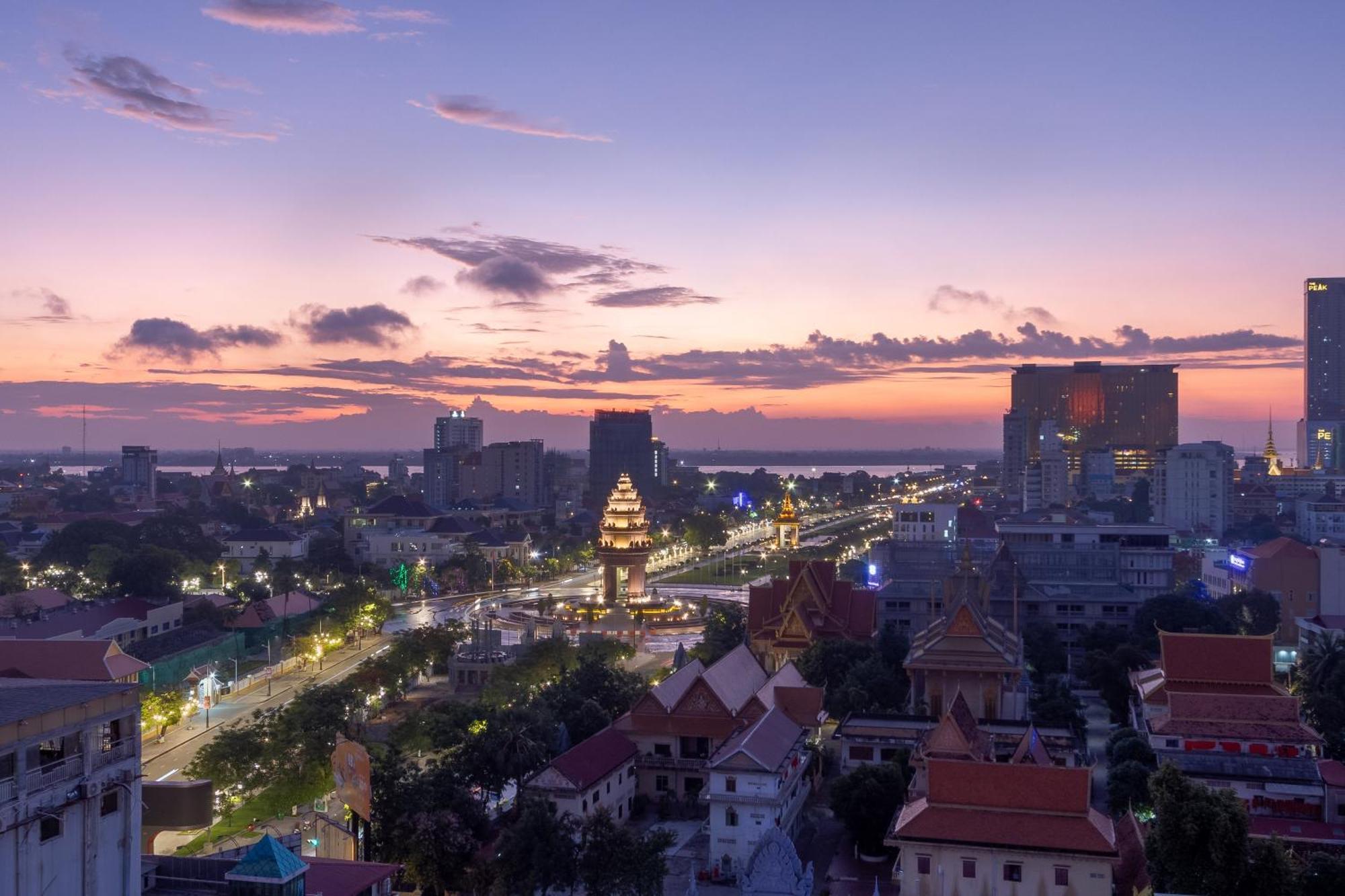 Arison Hotel Phnom Pen Exterior foto